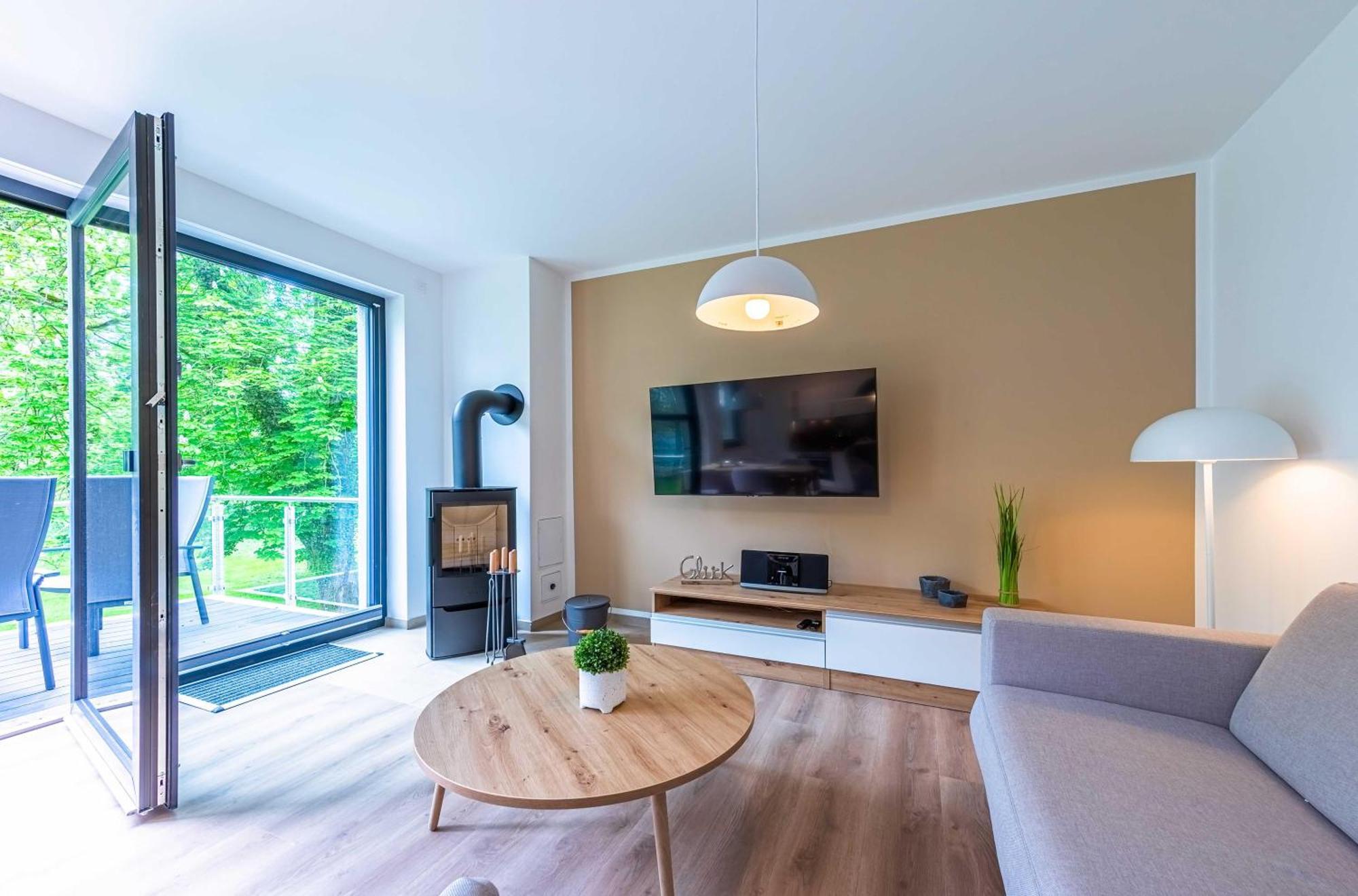 Gluecksraum - Modernes Apartment Mit Panoramablick, Kamin & Wohlfuehlambiente クラーコー・アム・ゼー エクステリア 写真